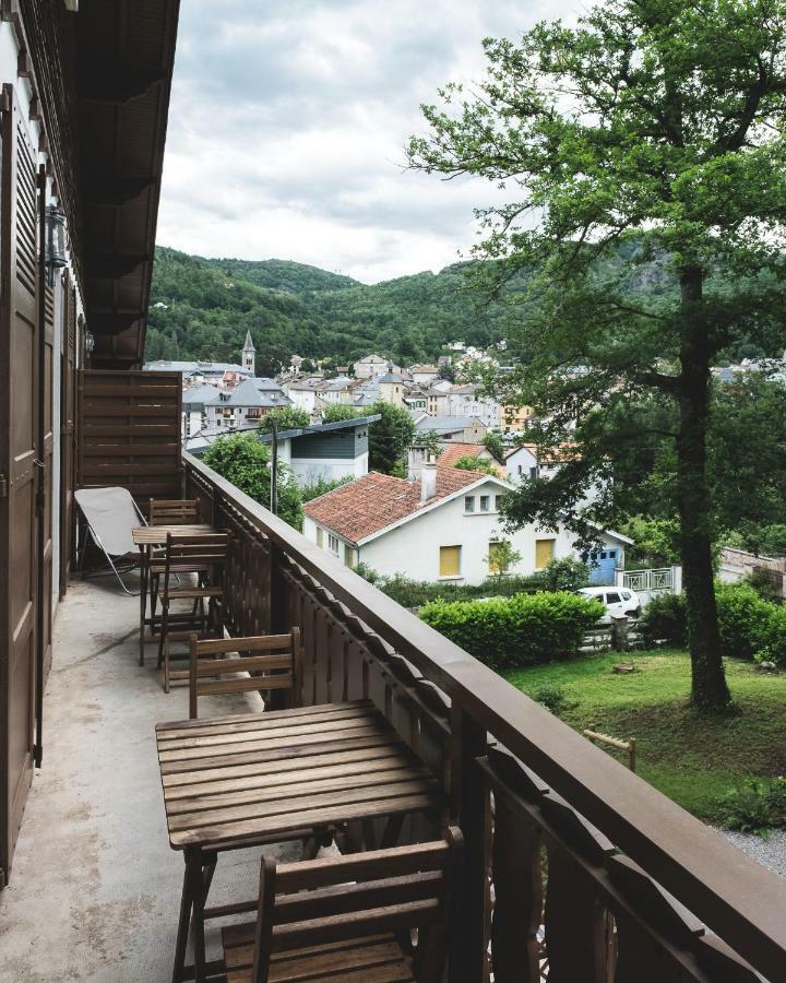 Au Chalet Des Quatre Saisons Акс-ле-Терм Экстерьер фото